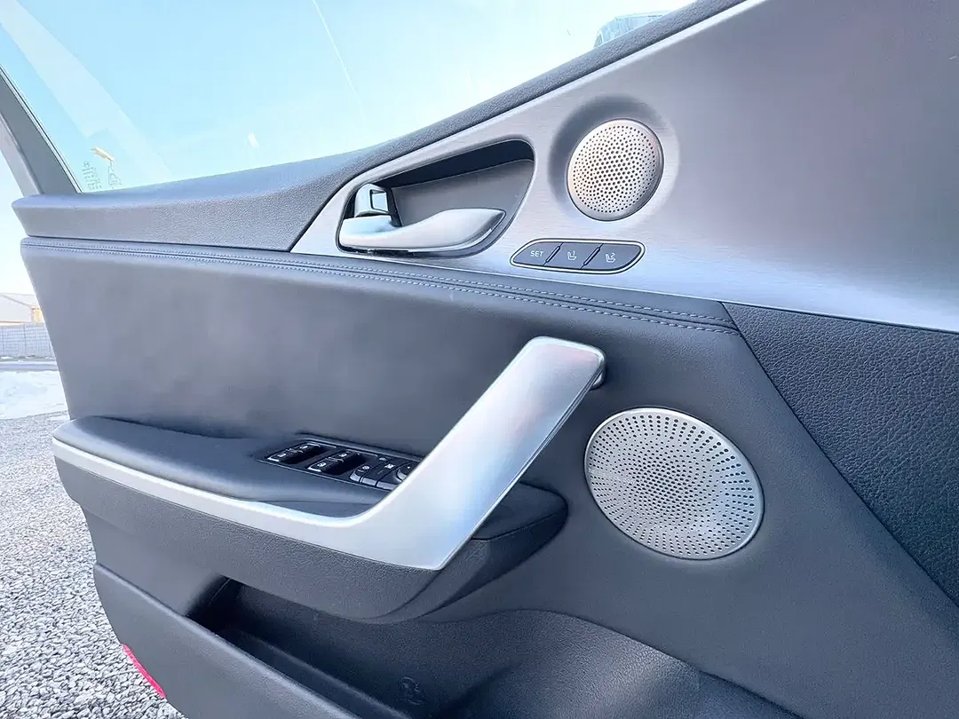 Kia Stinger - Thumbnail 15