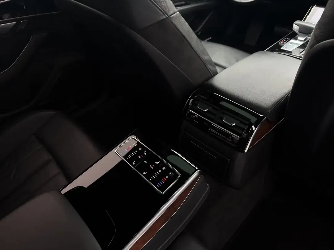 Audi A8 - Thumbnail 15