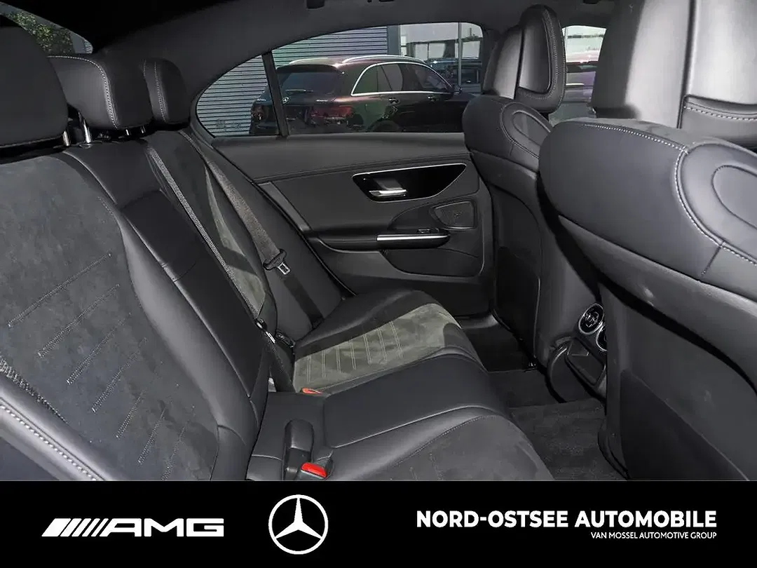 Mercedes-Benz C 300 - Thumbnail 13
