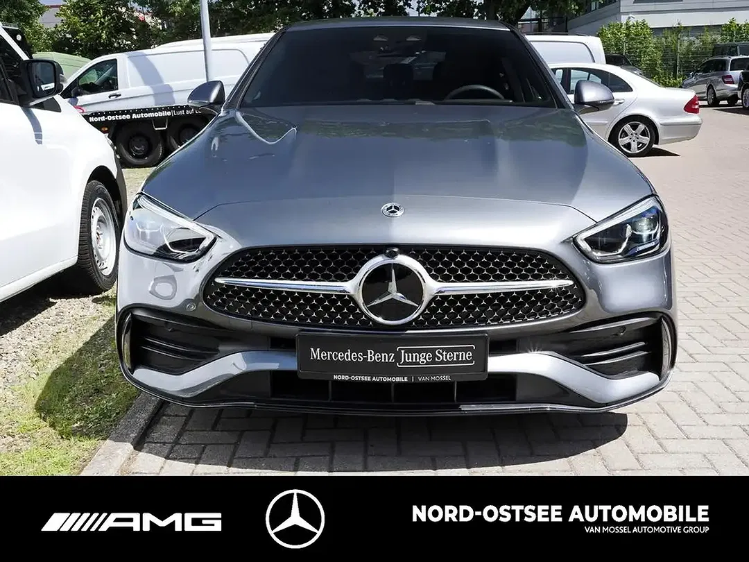 Mercedes-Benz C 300 - Thumbnail 2