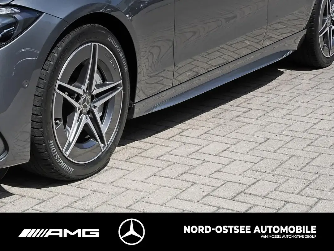 Mercedes-Benz C 300 - Thumbnail 5