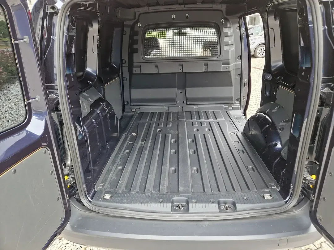 Volkswagen Caddy - Thumbnail 13