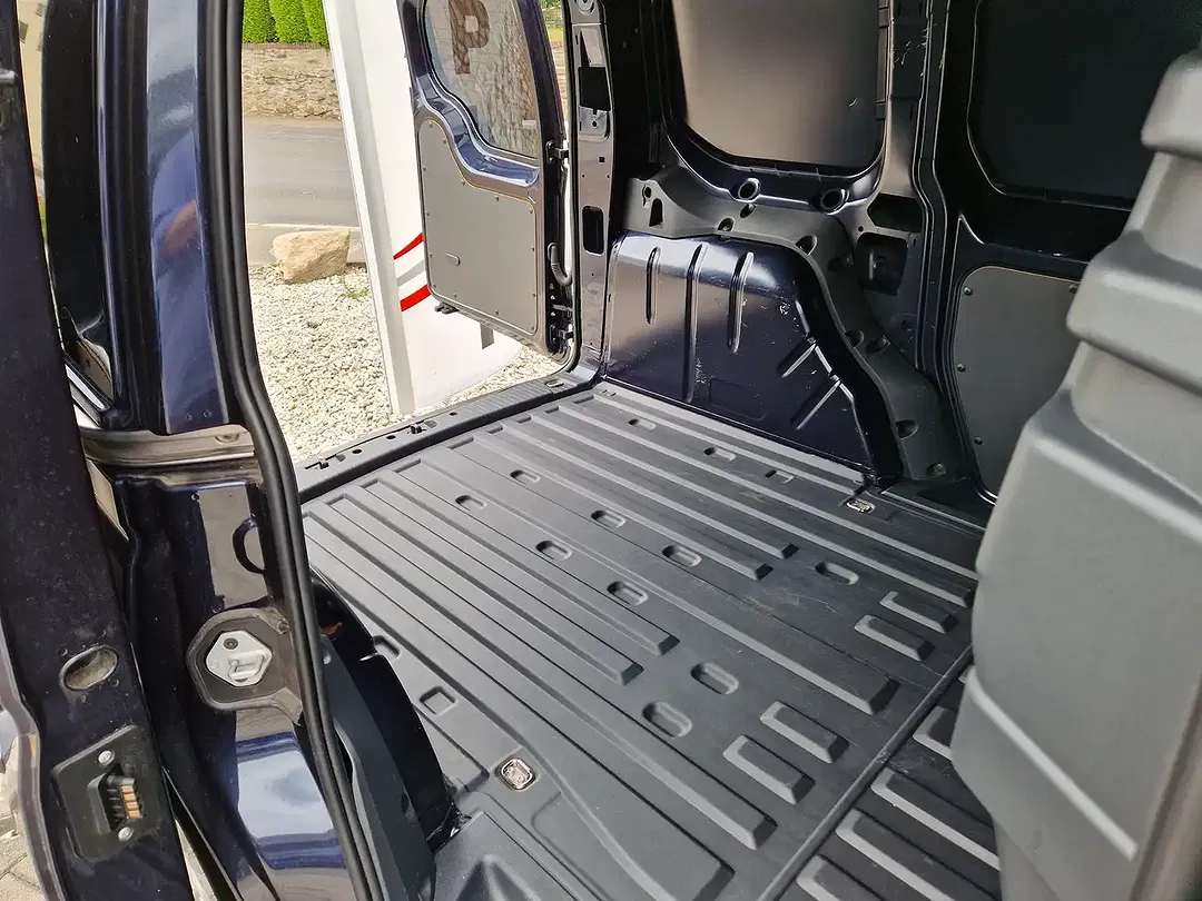 Volkswagen Caddy - Thumbnail 14