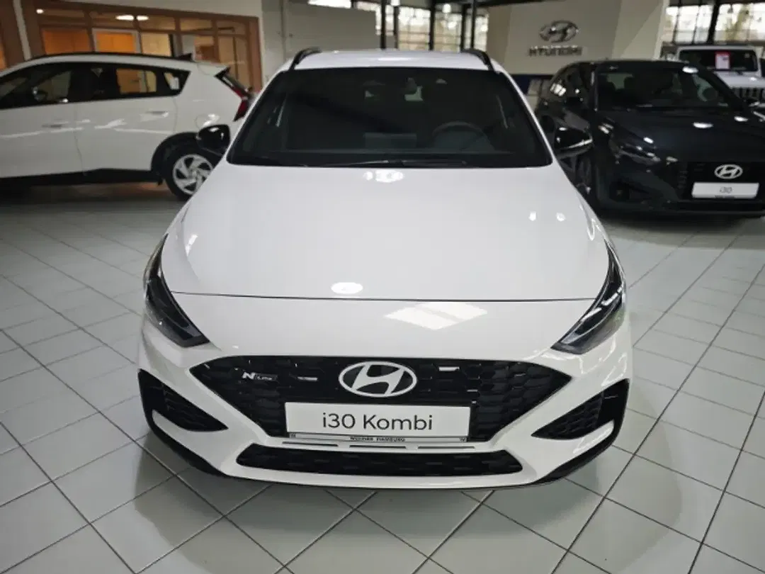 Hyundai i30 - Thumbnail 2