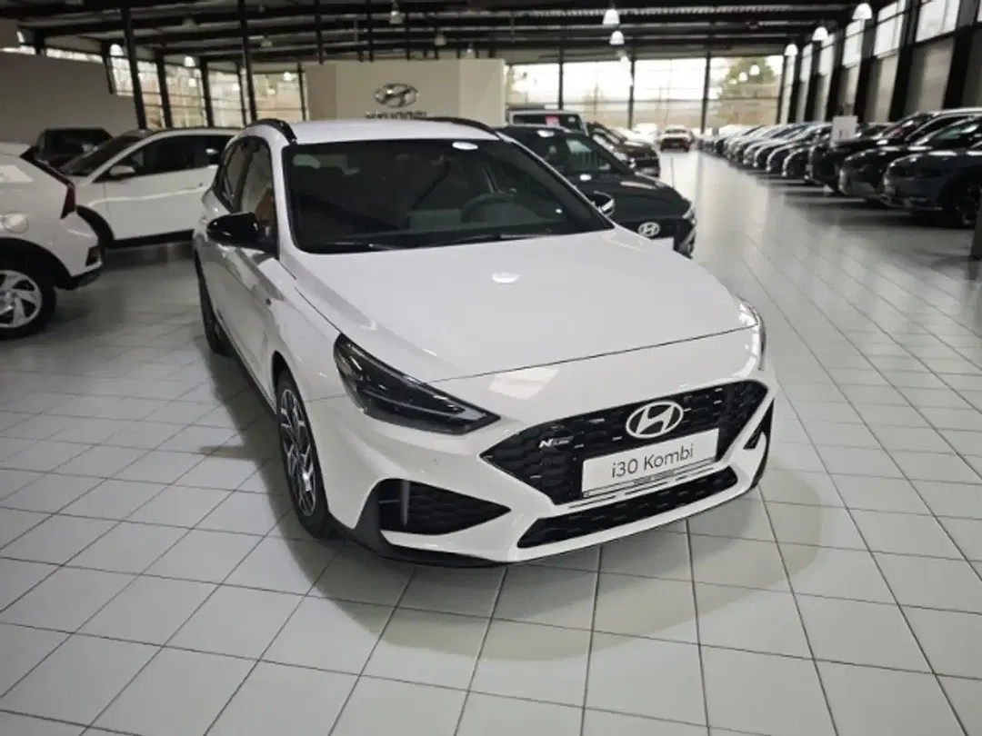 Hyundai i30 - Thumbnail 3