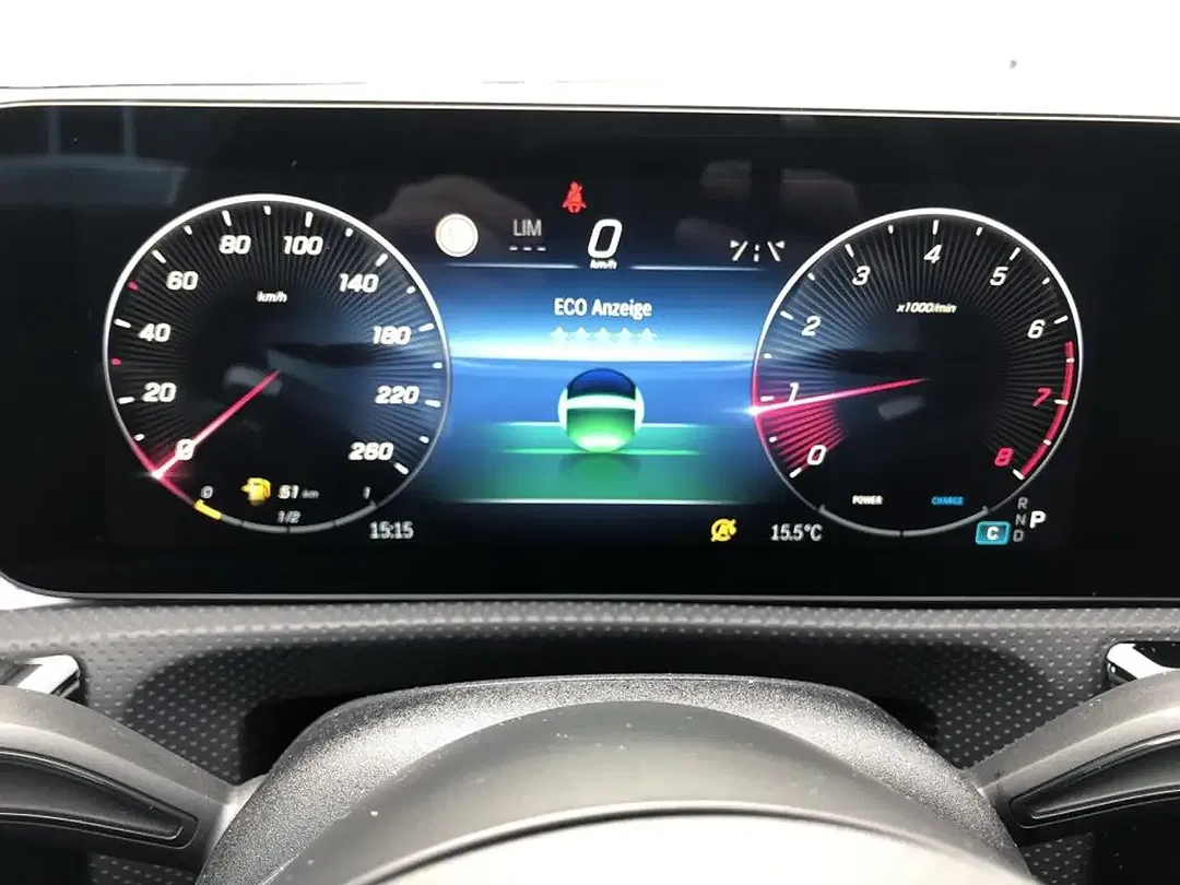Mercedes-Benz CLA 200 - Thumbnail 9