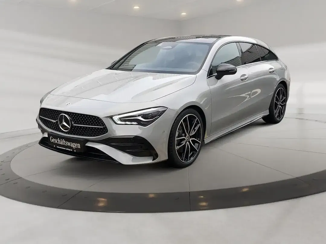 Mercedes-Benz CLA 200 - Thumbnail 1