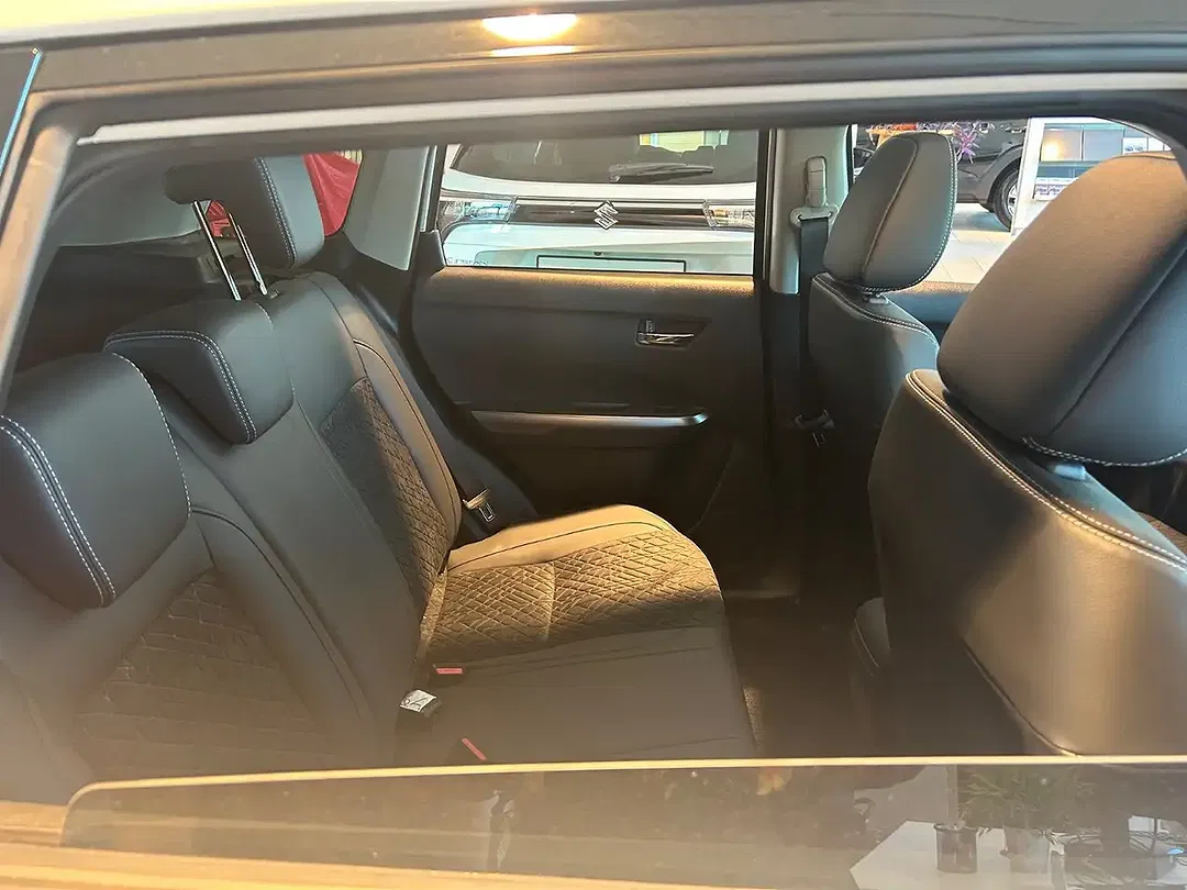 Suzuki Vitara - Thumbnail 15