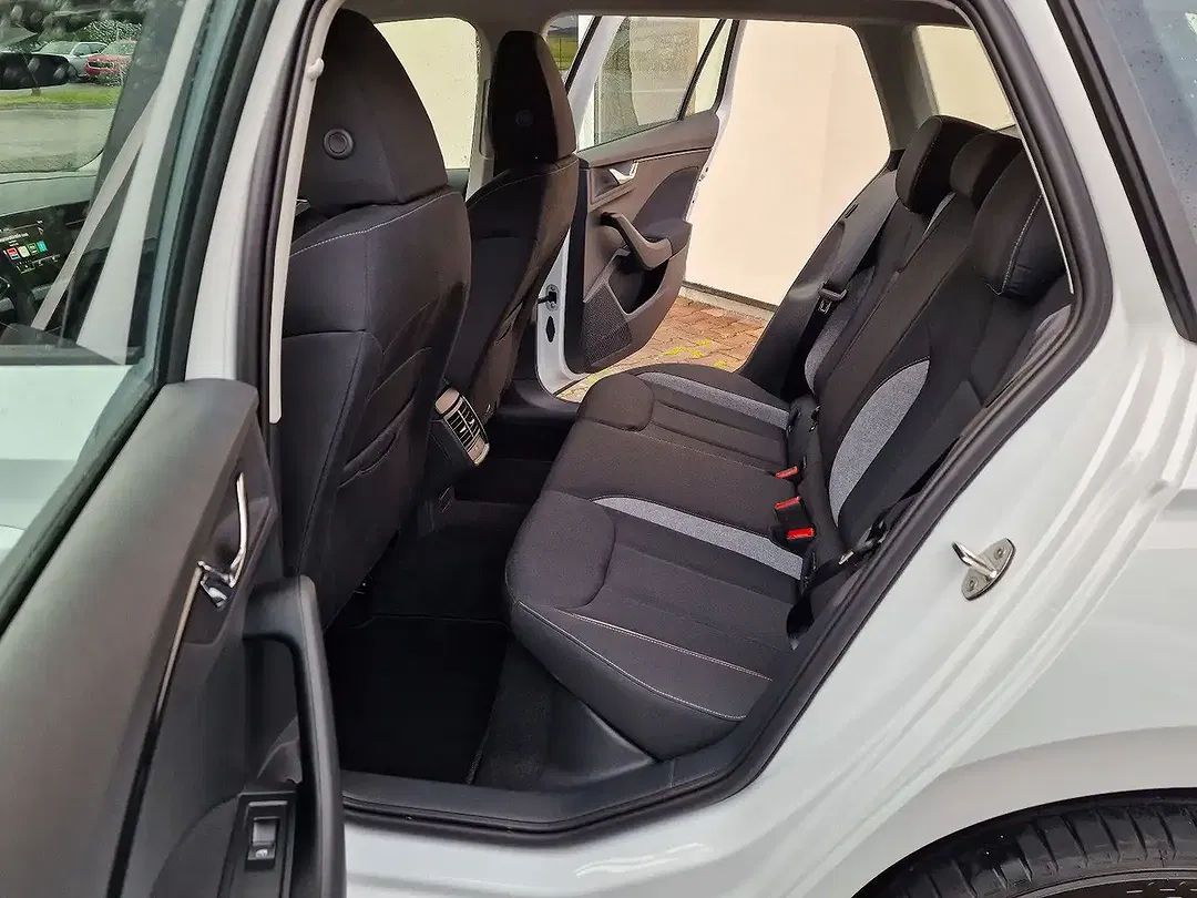 Skoda Kamiq - Thumbnail 13