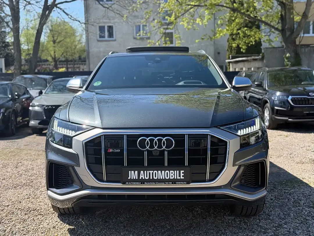 Audi SQ8 - Thumbnail 2