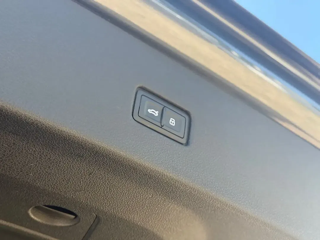 Audi SQ8 - Thumbnail 8