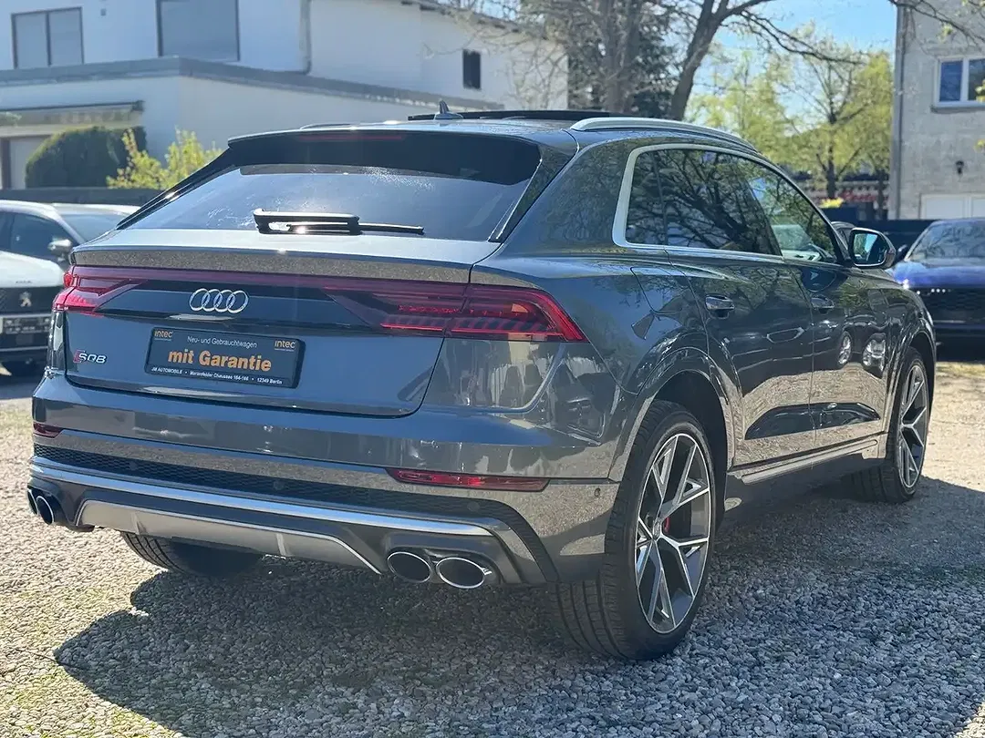 Audi SQ8 - Thumbnail 9