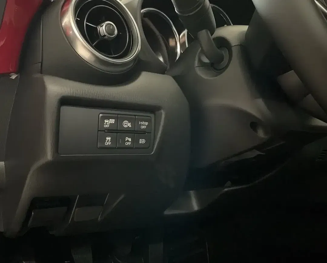 Mazda MX-5 - Thumbnail 13