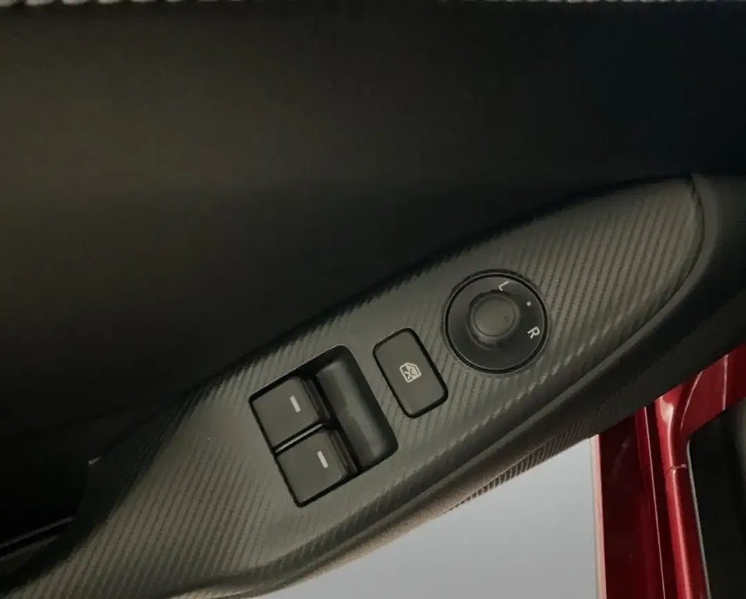 Mazda MX-5 - Thumbnail 14