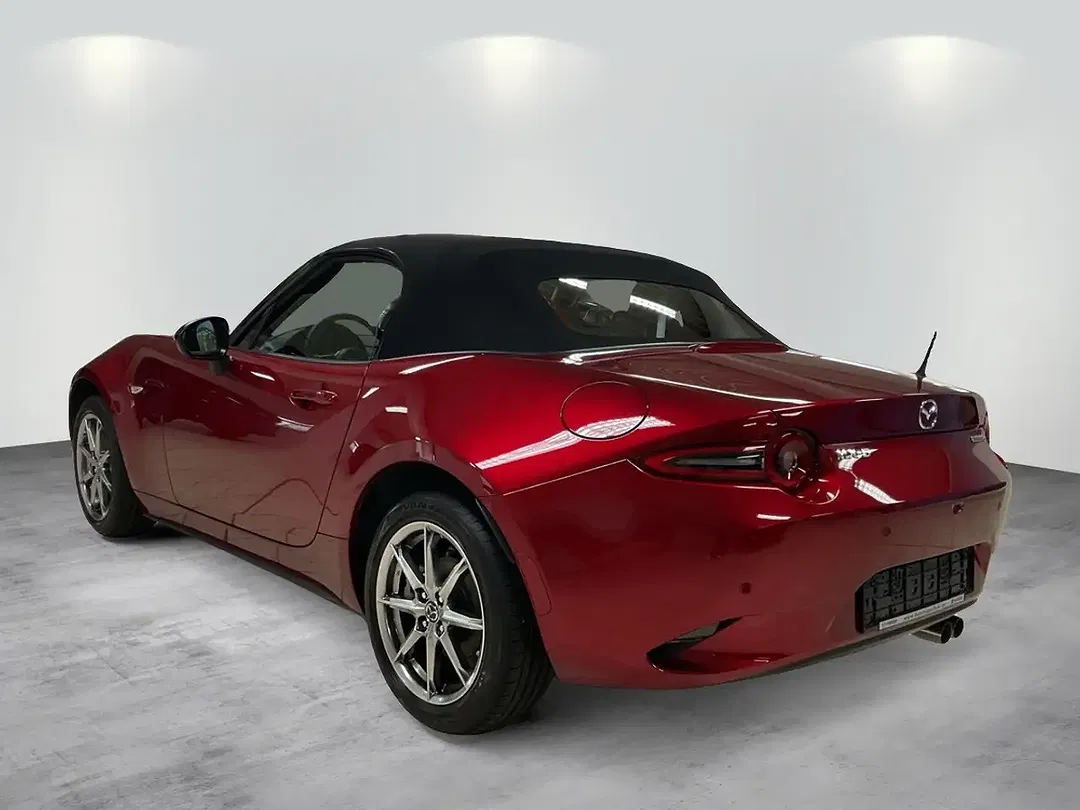 Mazda MX-5 - Thumbnail 3
