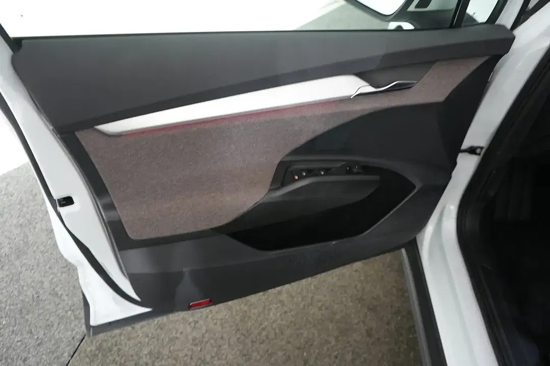 Skoda Enyaq - Thumbnail 10