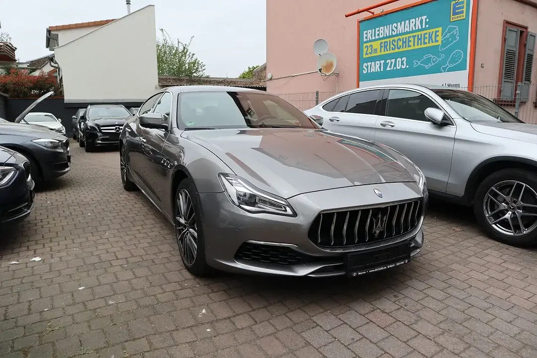 Maserati Quattroporte - Afbeelding 1