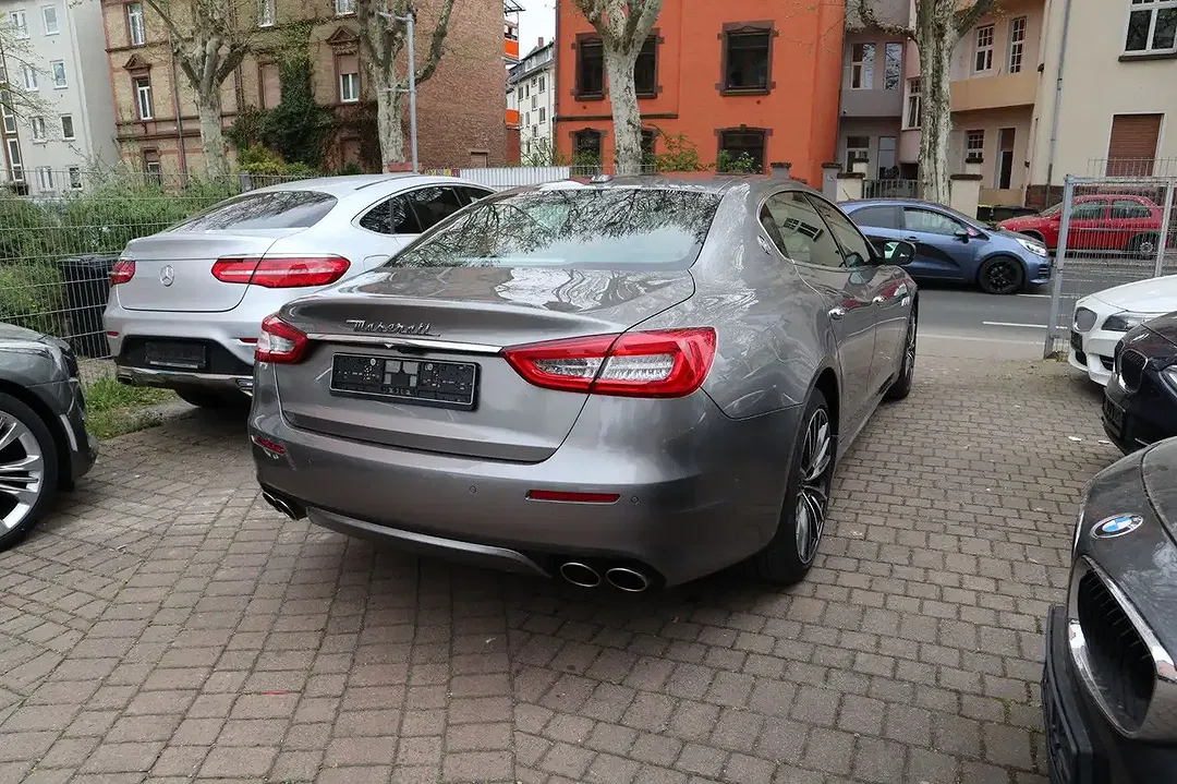 Maserati Quattroporte - Thumbnail 10
