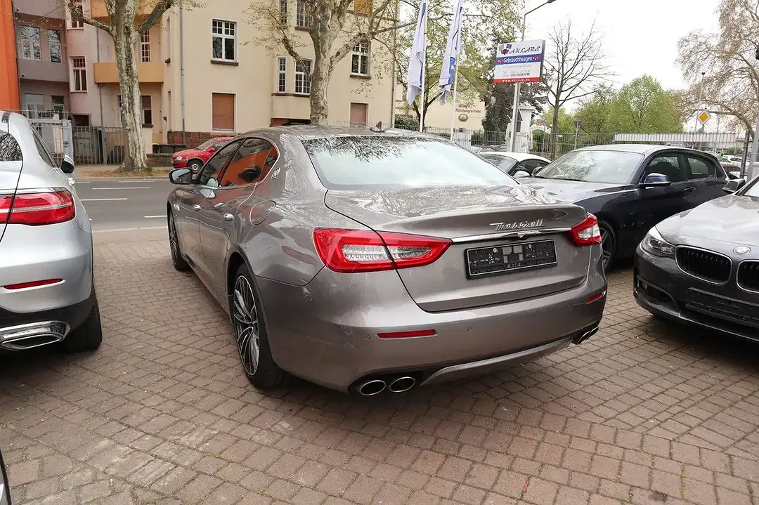 Maserati Quattroporte - Thumbnail 12