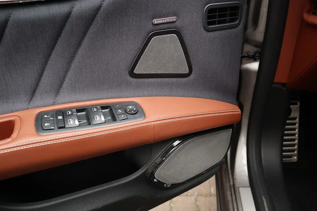 Maserati Quattroporte - Thumbnail 15