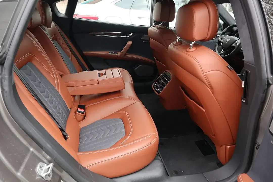 Maserati Quattroporte - Thumbnail 7