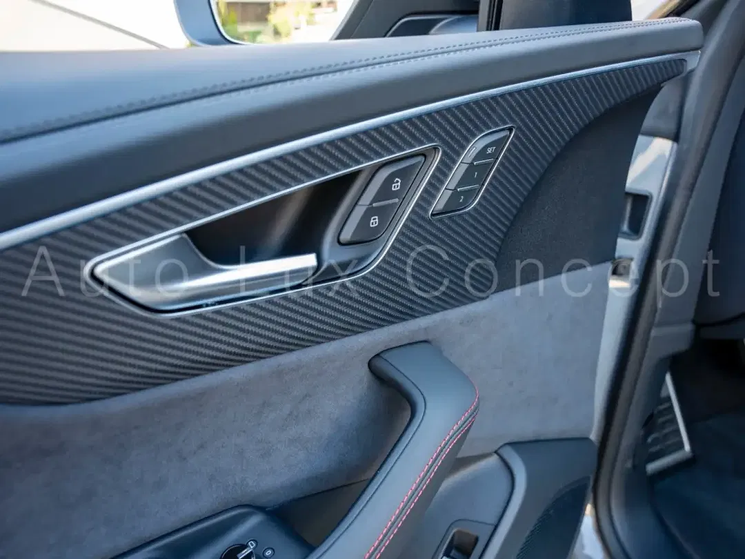 Audi RS Q8 - Thumbnail 12