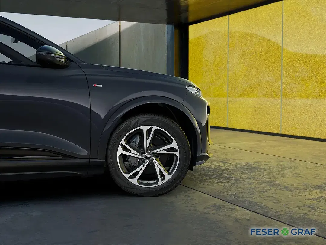 Audi Q6 e-tron - Thumbnail 6