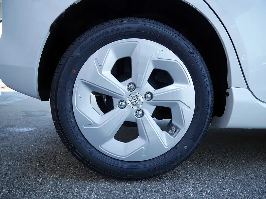 Suzuki Swift - Thumbnail 7