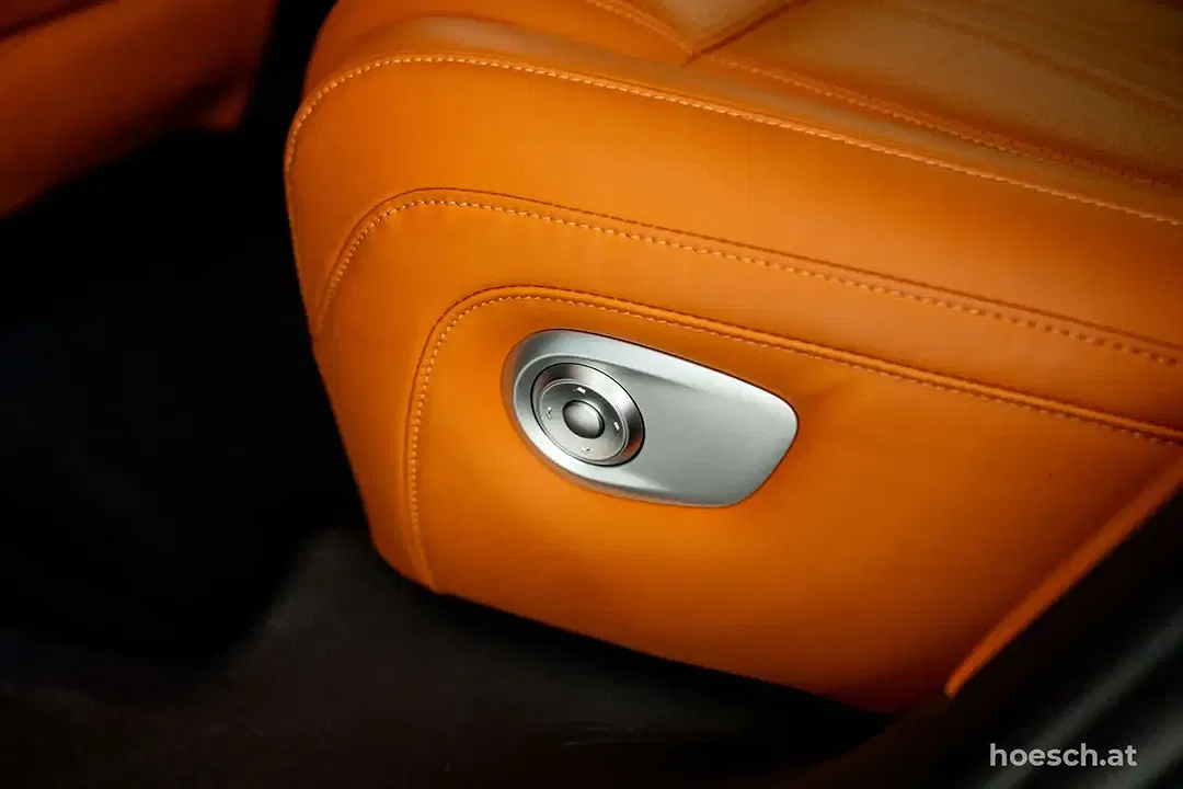 Xpeng G9 - Thumbnail 5