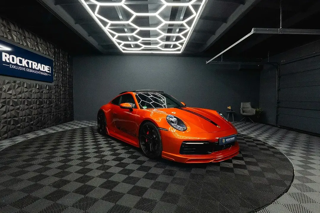 Porsche 992 - Thumbnail 10