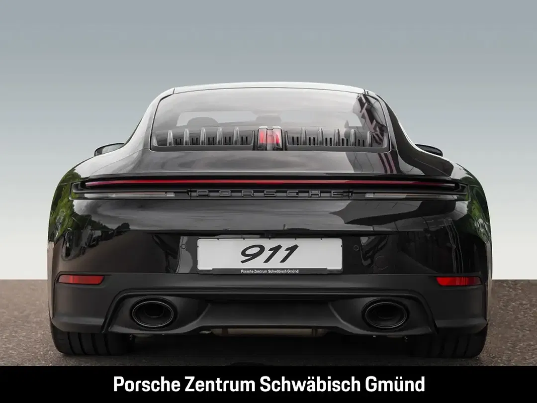 Porsche 992 - Thumbnail 11