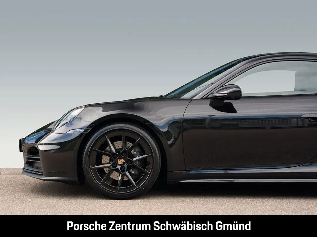 Porsche 992 - Thumbnail 13