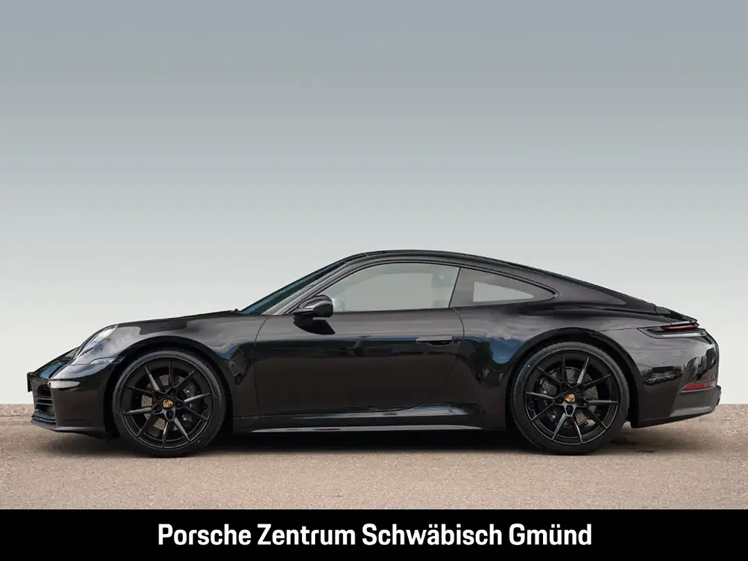 Porsche 992 - Thumbnail 2