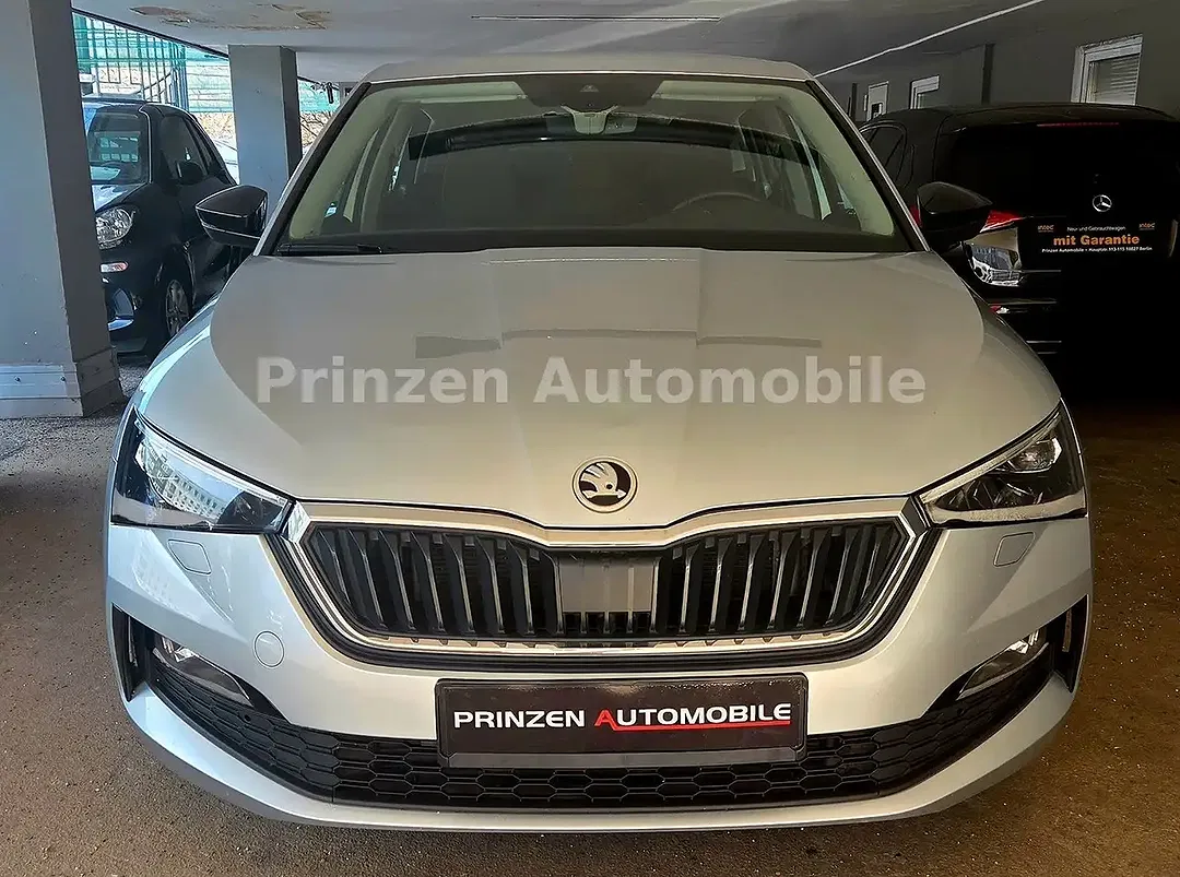 Skoda Scala - Thumbnail 2