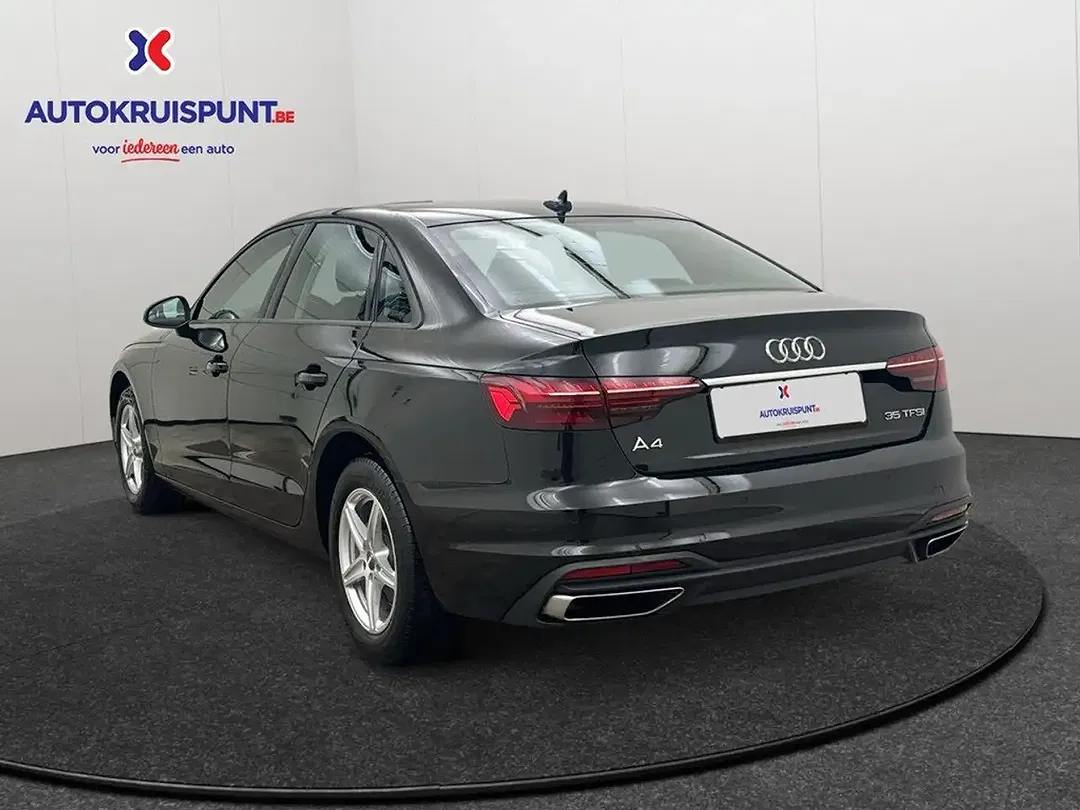 Audi A4 - Thumbnail 4