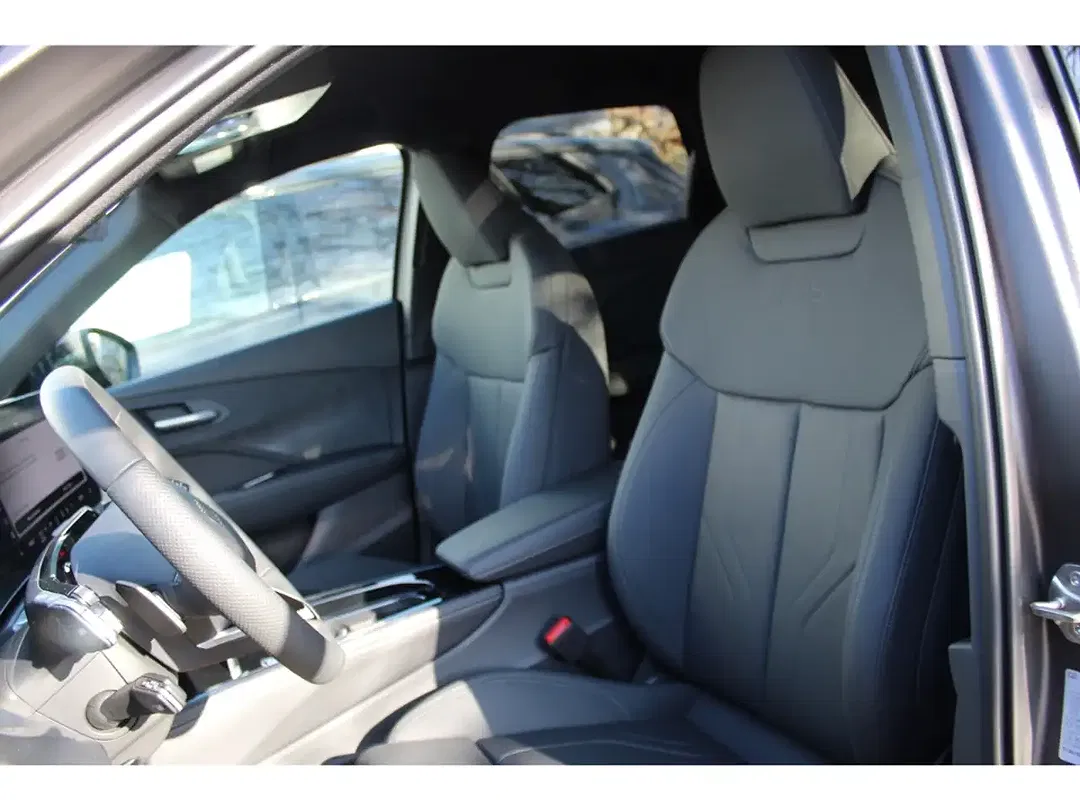 Audi Q3 - Thumbnail 7