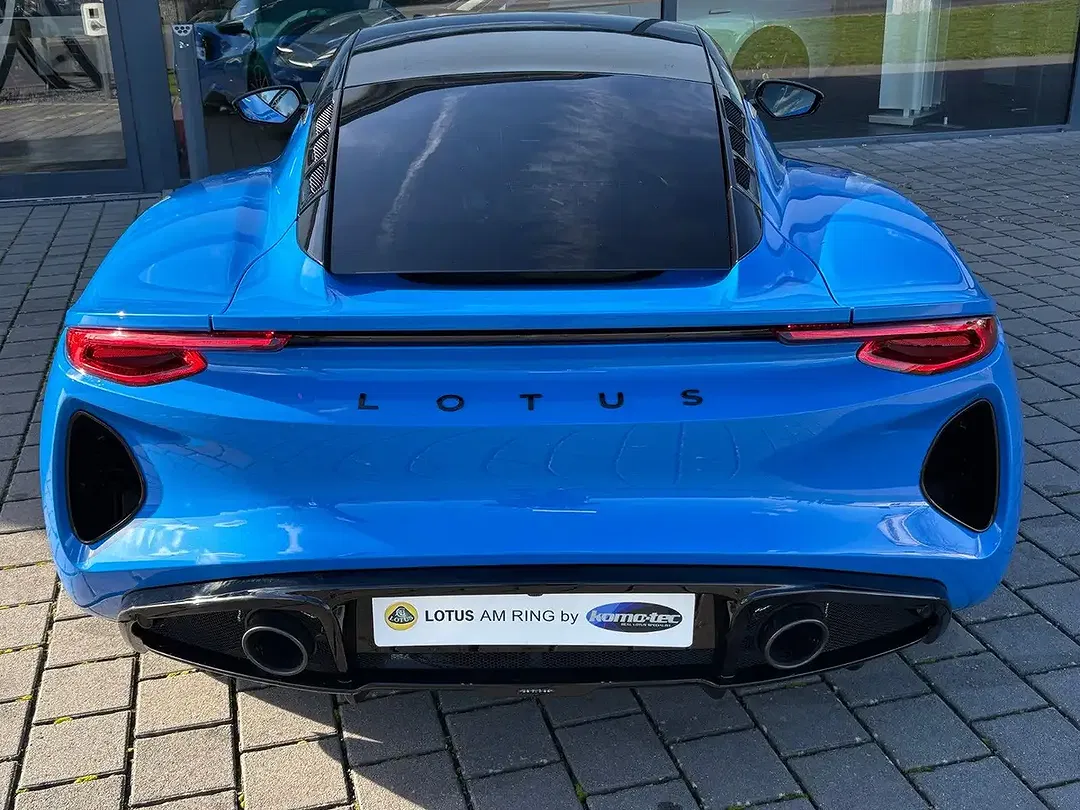Lotus Emira - Thumbnail 6