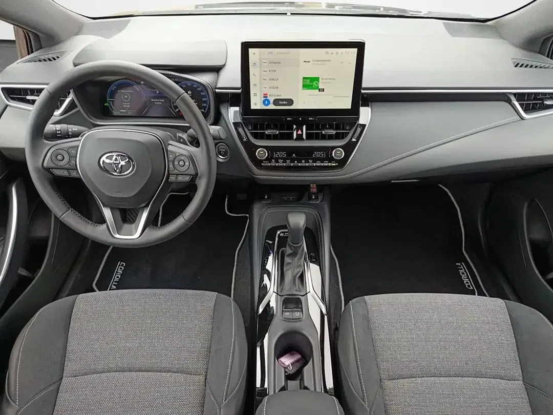 Toyota Corolla - Thumbnail 13