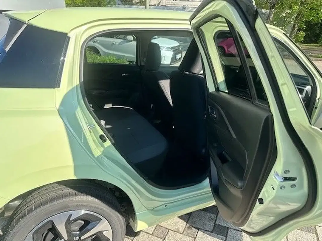 Suzuki Swift - Thumbnail 12