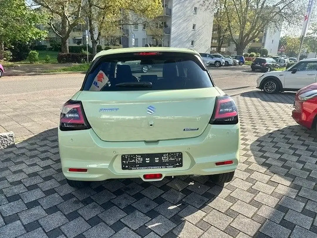 Suzuki Swift - Thumbnail 7