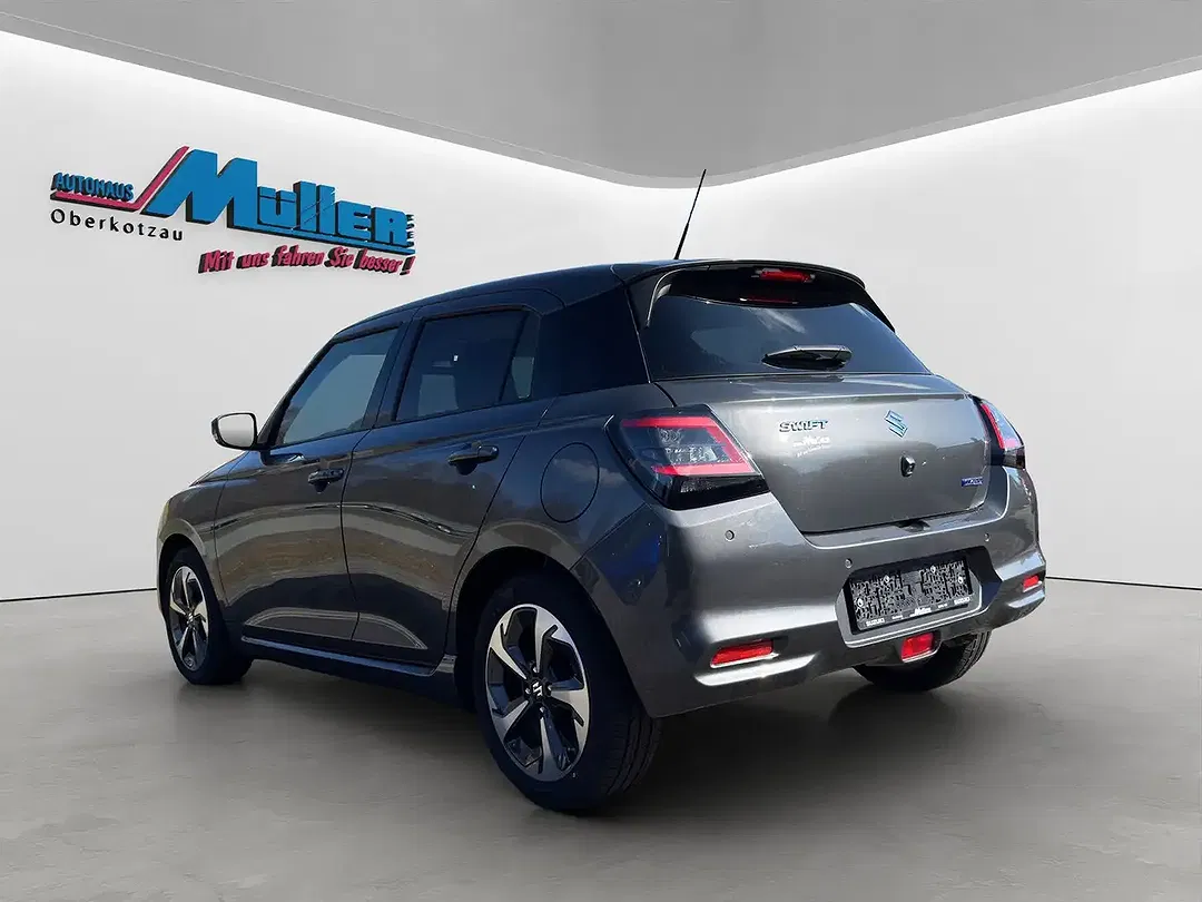 Suzuki Swift - Thumbnail 4