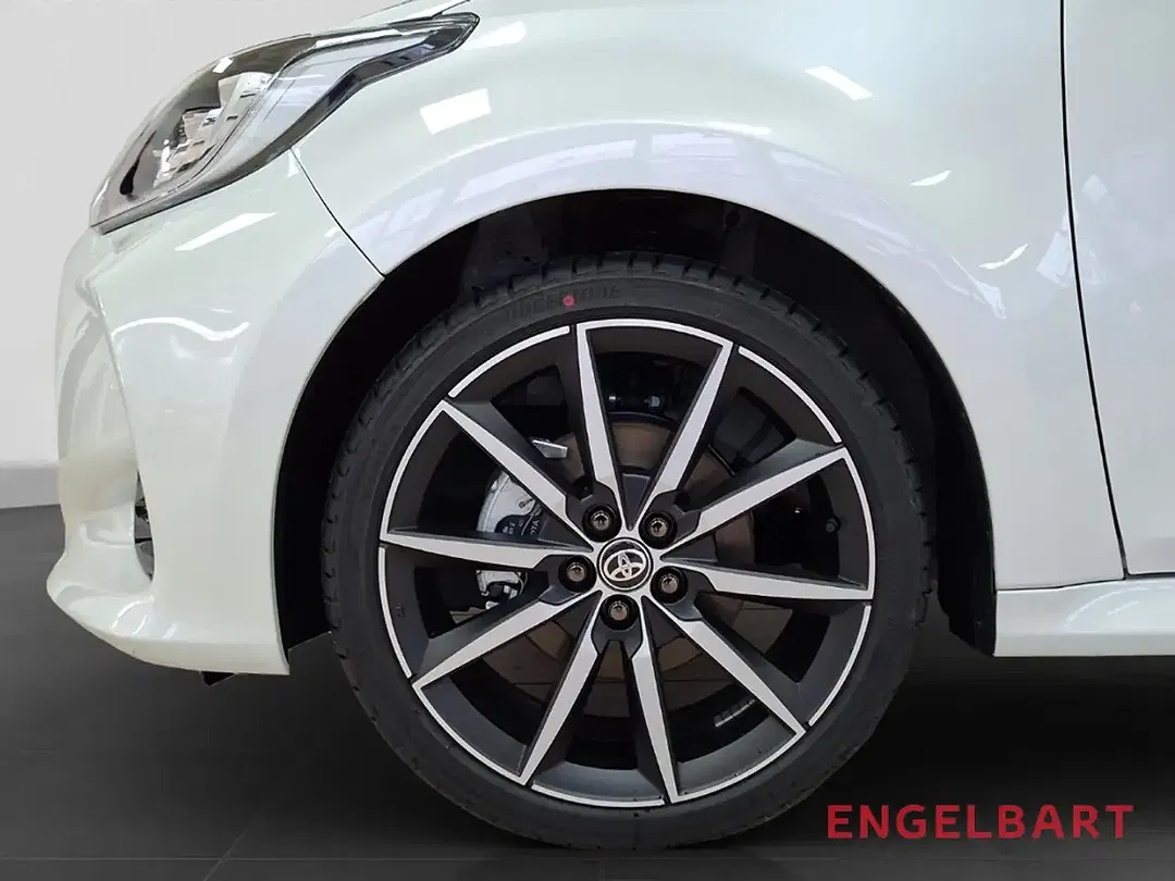 Toyota Yaris - Thumbnail 14