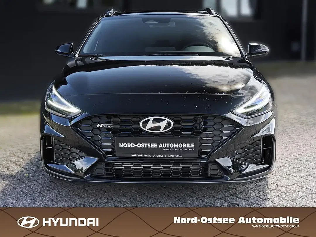 Hyundai i30 - Thumbnail 2