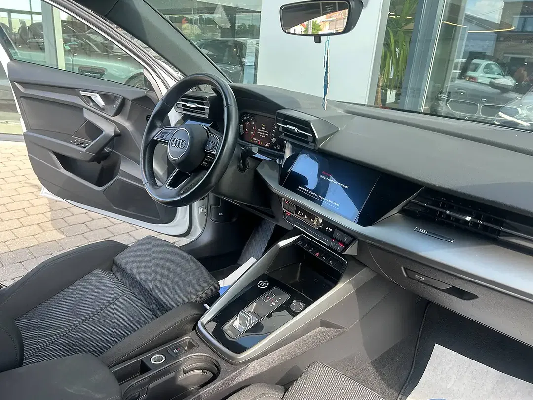 Audi A3 - Thumbnail 9