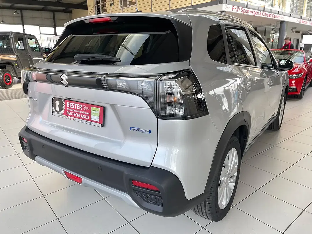 Suzuki S-Cross - Thumbnail 5