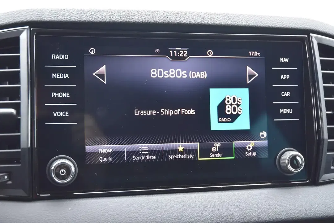 Skoda Karoq - Thumbnail 21