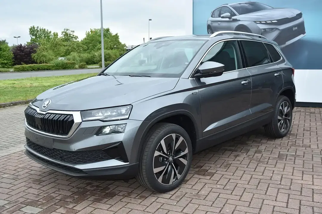 Skoda Karoq - Thumbnail 3