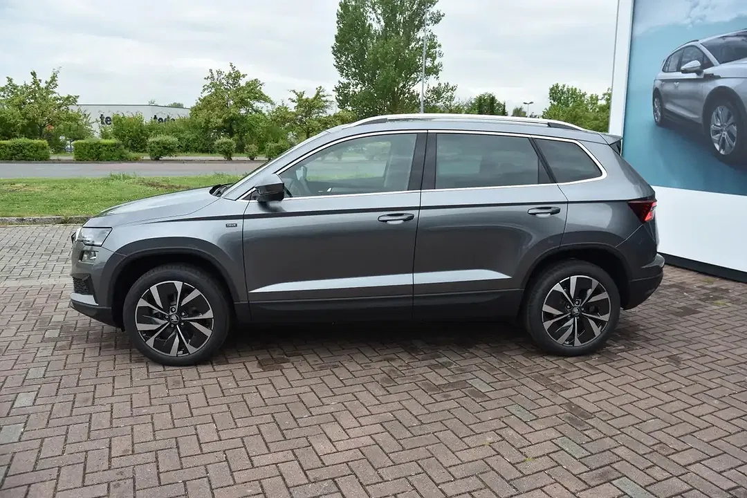 Skoda Karoq - Thumbnail 4