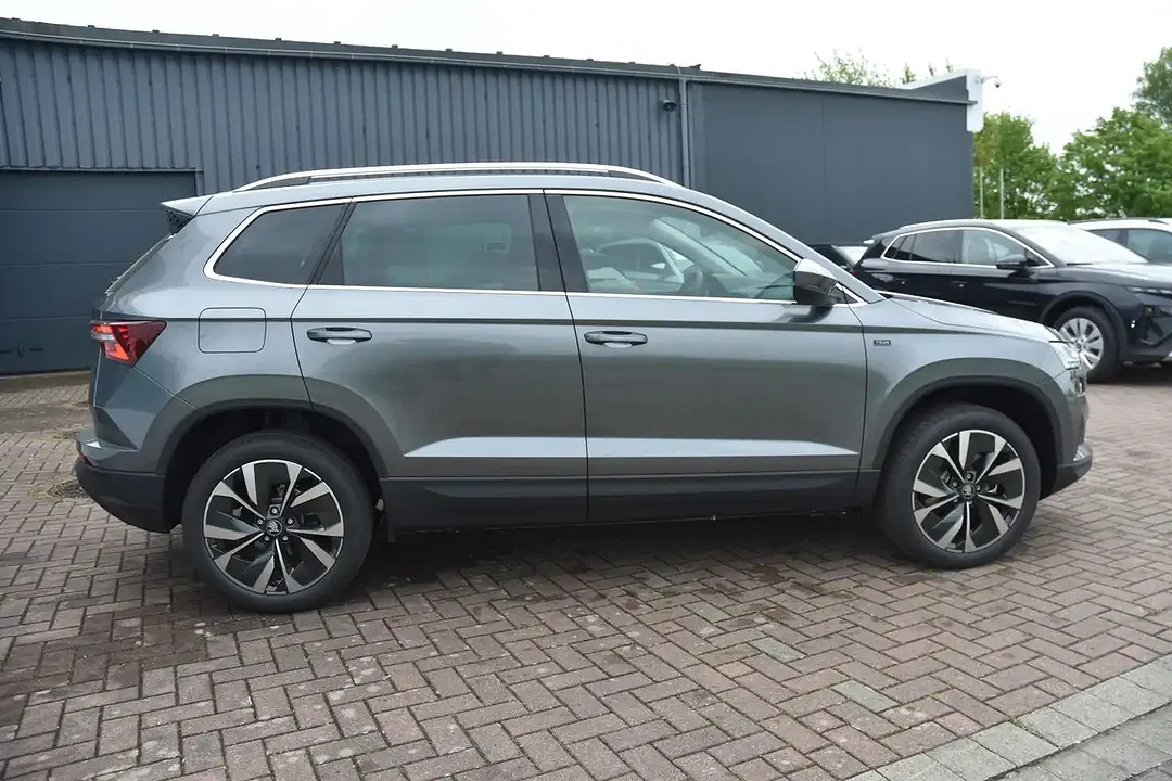 Skoda Karoq - Thumbnail 8