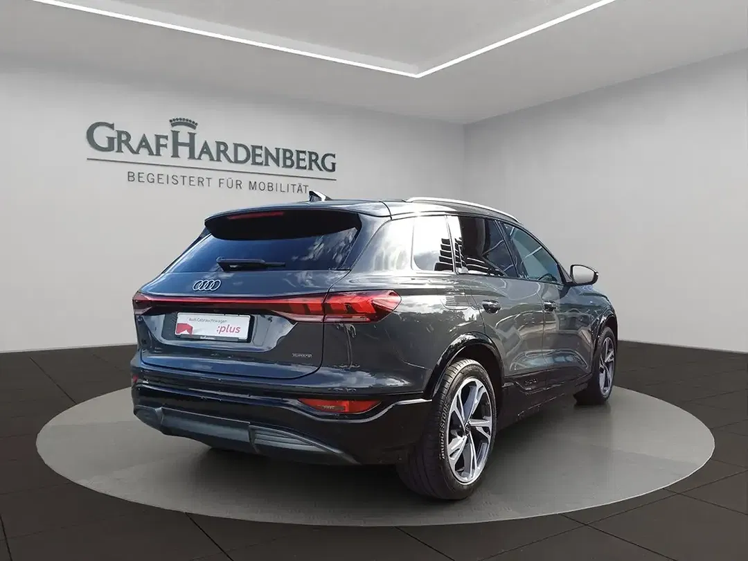 Audi Q6 e-tron - Thumbnail 5